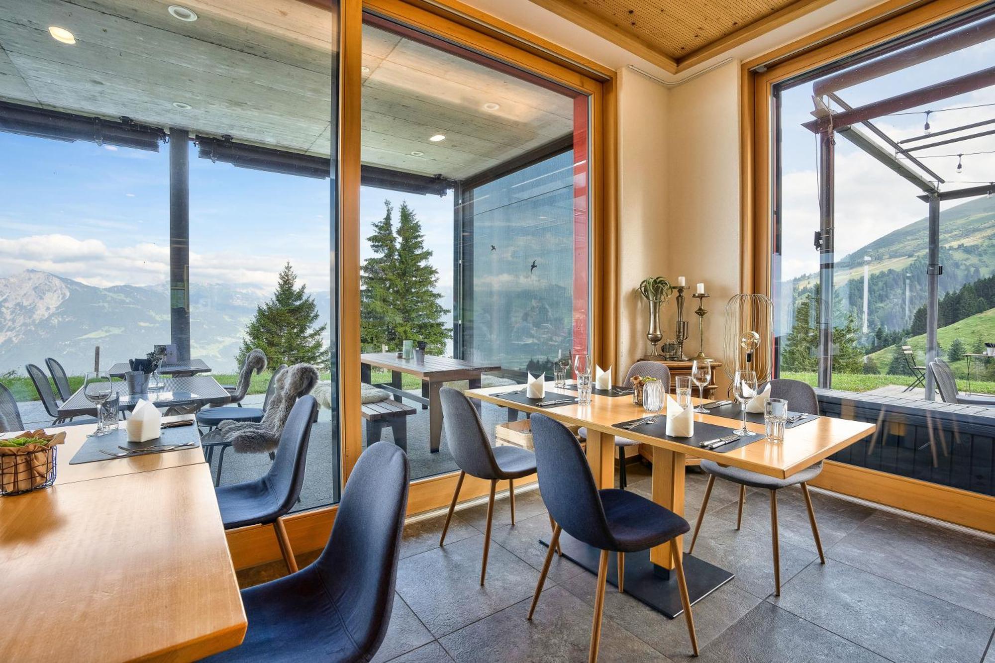 Hotel Restaurant Berghaus Malbun Buchserberg Eksteriør billede